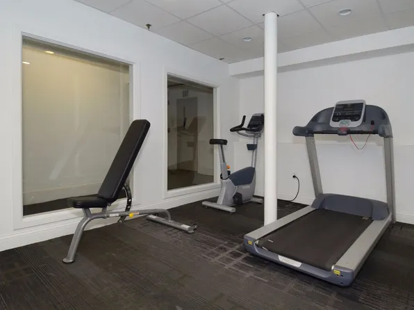 1296 Commonwealth Ave #38, Allston, MA 02134