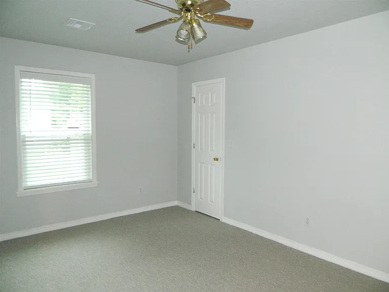 1302 W Exchange St — Photo 17