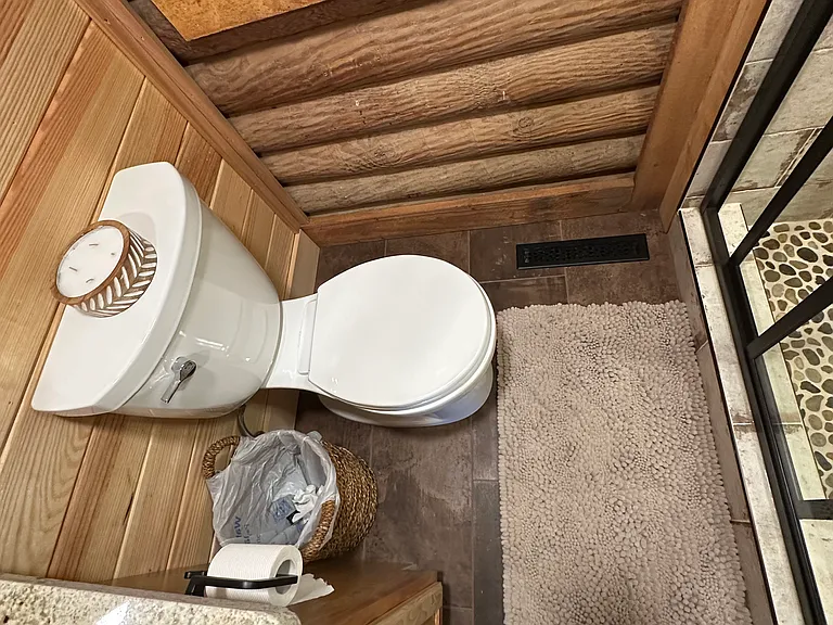 121 County Road 215 — Photo 11