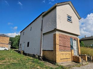 1424 4th Ave, Beaver Falls, PA 15010
