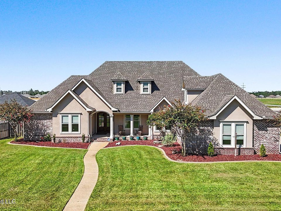 1st image of 3008 Oakleigh Cir