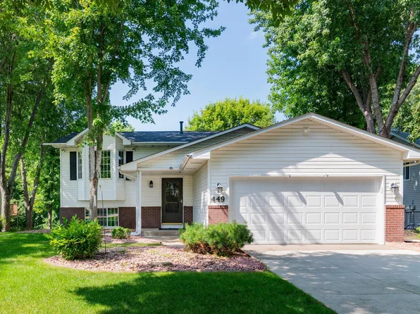 449 Diedrich Dr, Carver, MN 55315