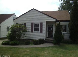 4384 Glenview Rd, Warrensville Heights, OH