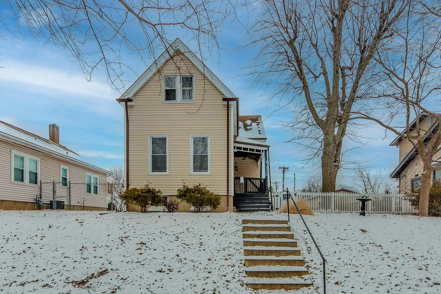 3110 Leola Ave photo 1