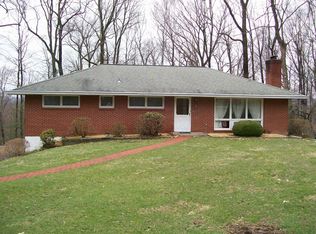 7 Dogwood Hill Rd, Wappingers Falls, NY 12590