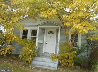 104 E Somerdale Rd, Somerdale, NJ 08083