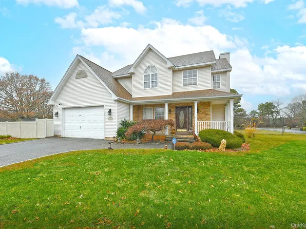 63 Corbin Avenue, East Patchogue, NY 11772