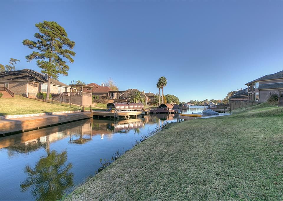 1st image of 182 Creekwood E