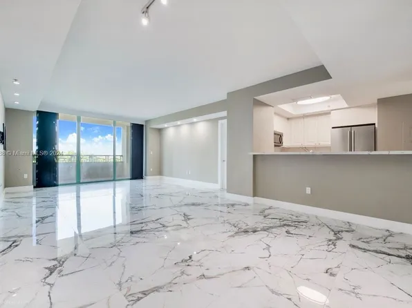 3400 SW 27th Ave APT 605, Miami, FL 33133