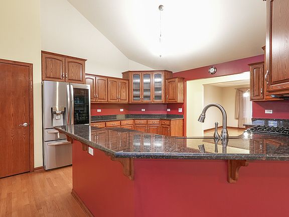 3rd image of 1048 Windfield Dr