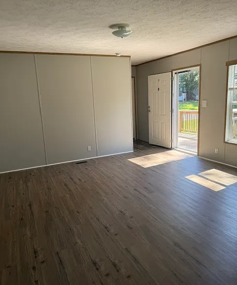1110 Bentwood Dr — Photo 8