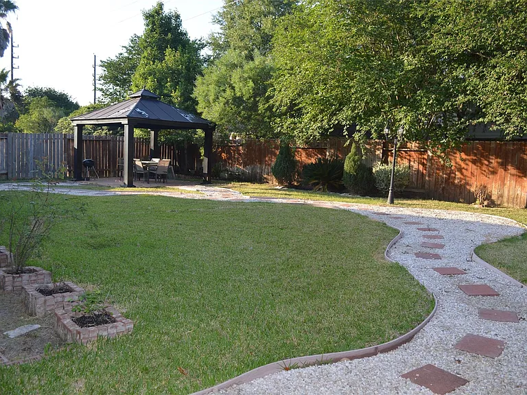 6210 Marble Hollow Ln — Photo 43