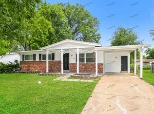 1415 Cove Ln, Saint Louis, MO 63138