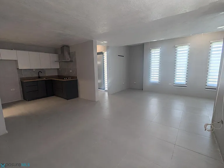 F7 Calle Gardenia — Photo 5
