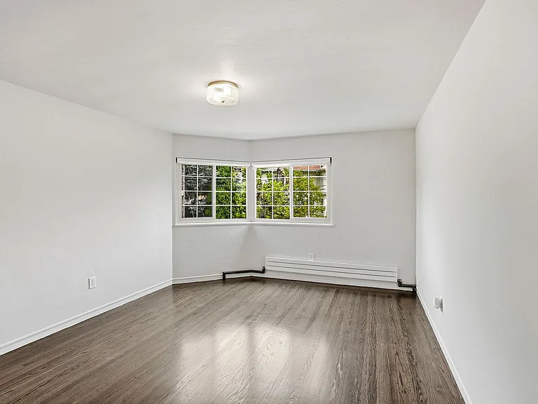 405 Bellevue Ave — Photo 25