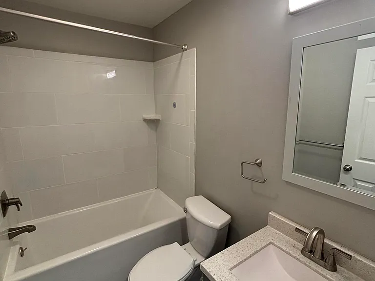 213 W Church St #A — Photo 11