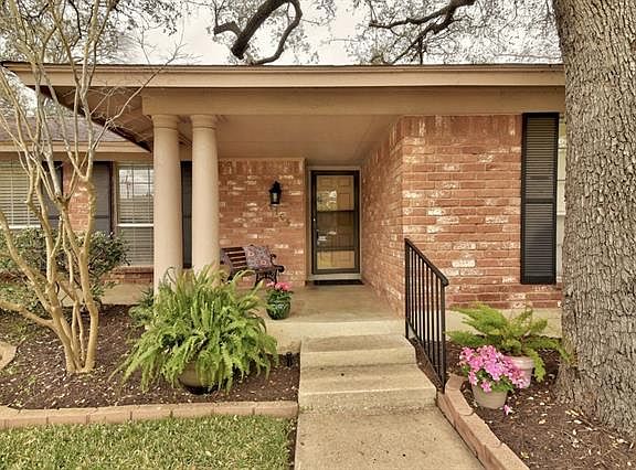 3rd image of 11105 Alhambra Dr