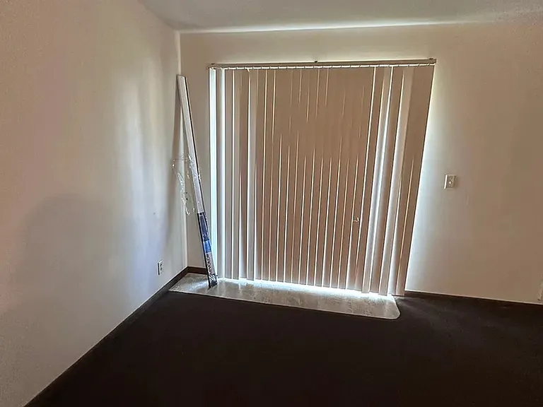 2600 Rice St — Photo 5