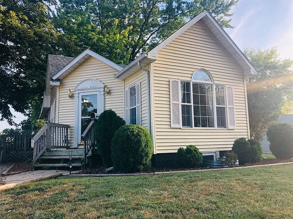 315 W 1st St, Wayne, NE 68787