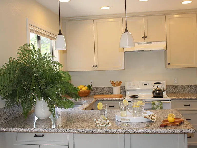 701 E 7th Ave #20 — Photo 3