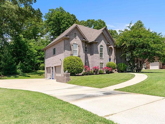 2nd image of 1013 Creel Dr