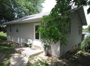 2263 Walton Lake Dr, Fairfield, IA 52556