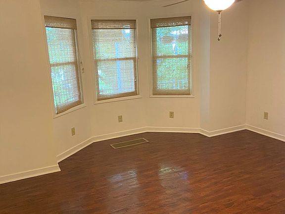 5th image of 209 Elysian St #1