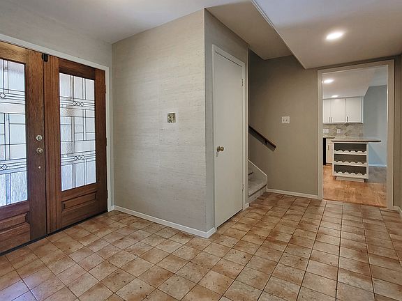 3rd image of 7627 Rockpoint Dr