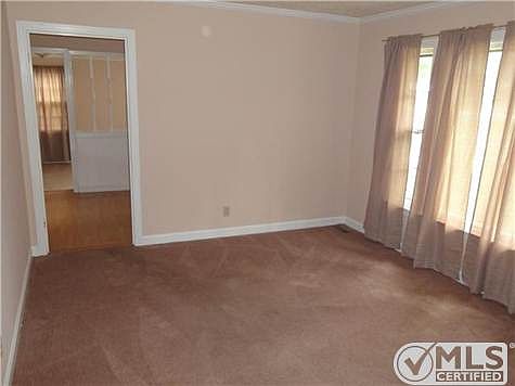 2nd image of 2106 Sanborn Dr