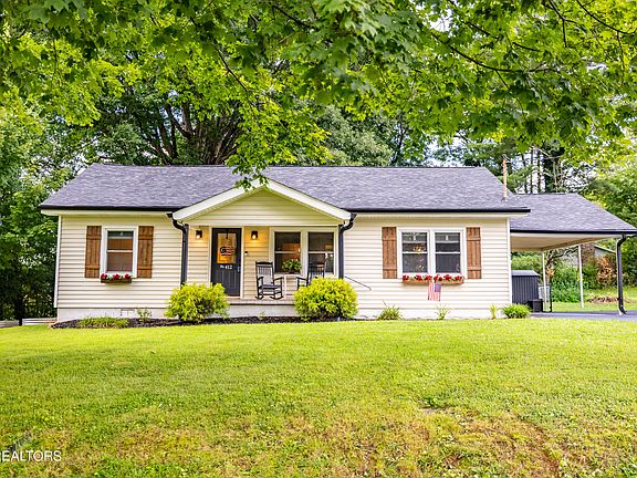5th image of 412 Dogwood Dr