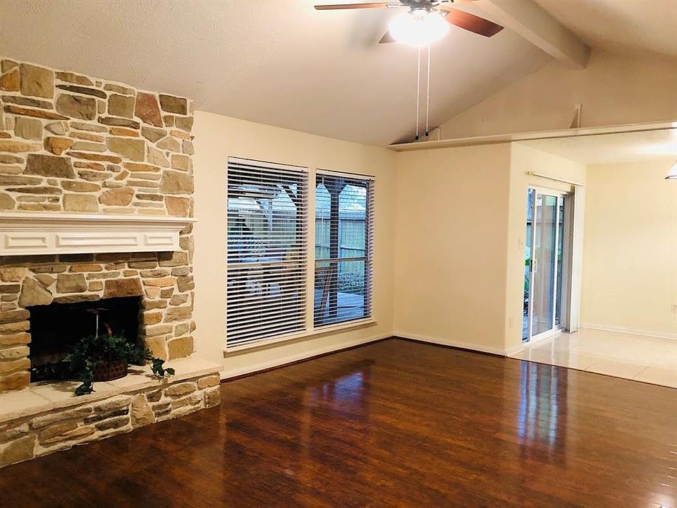 1st image of 22734 Red River Dr