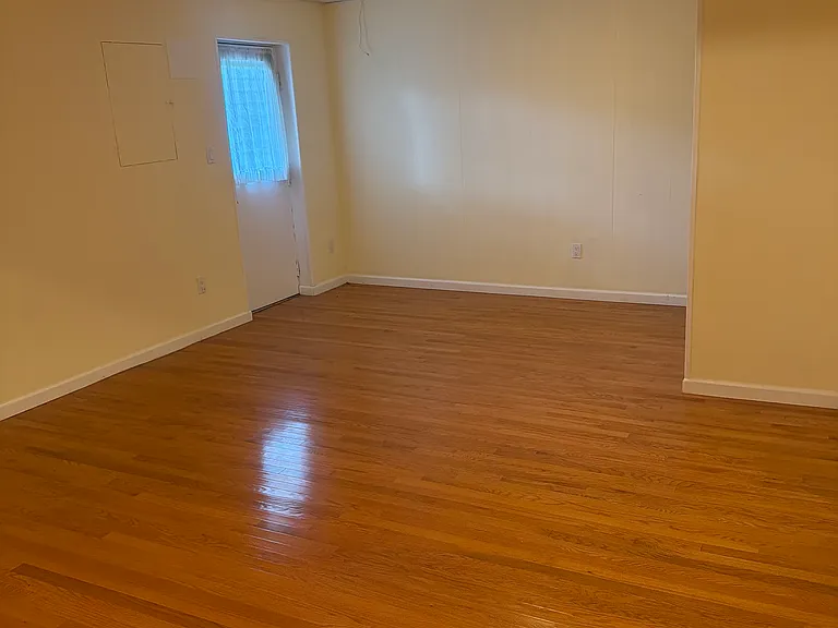 11902 Enid Dr — Photo 1