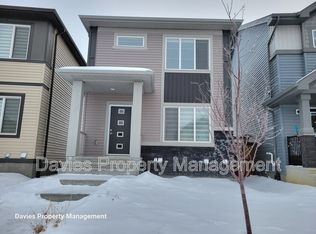 9475 Colak Ln SW, Edmonton, AB T6W5B6