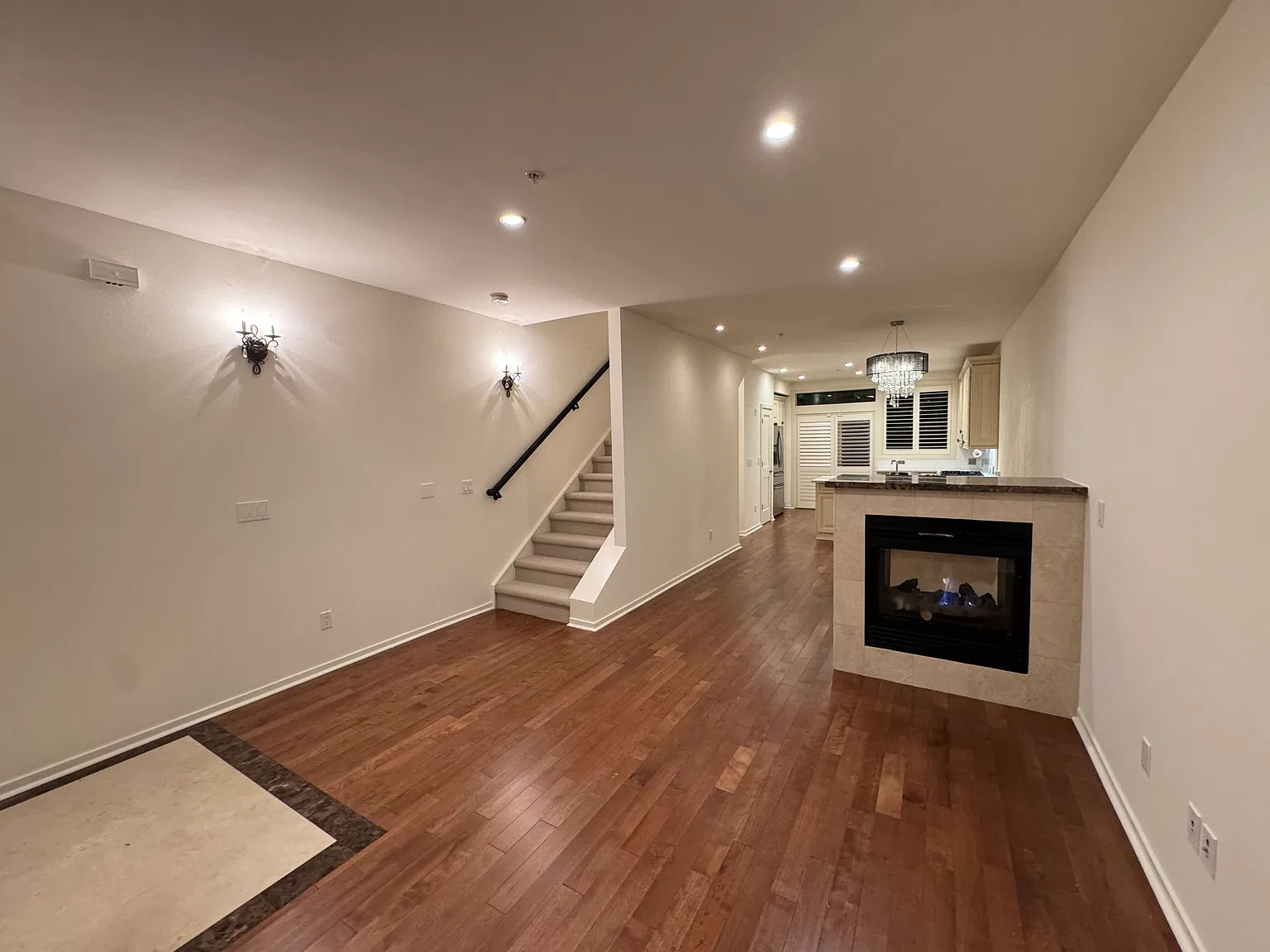 2 bed, 1570 sqft, $4,895 — Photo 2