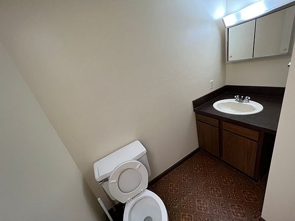 5th image of 2204-2206 N Custer Ave #C