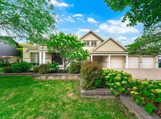 2197 Courrier Ln, Mississauga, ON L5C1V1