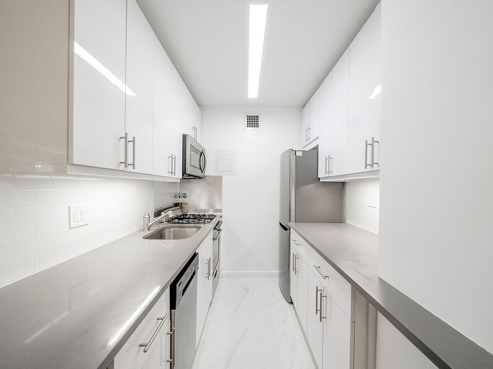 1st image of 77 W 55th St APT 2C