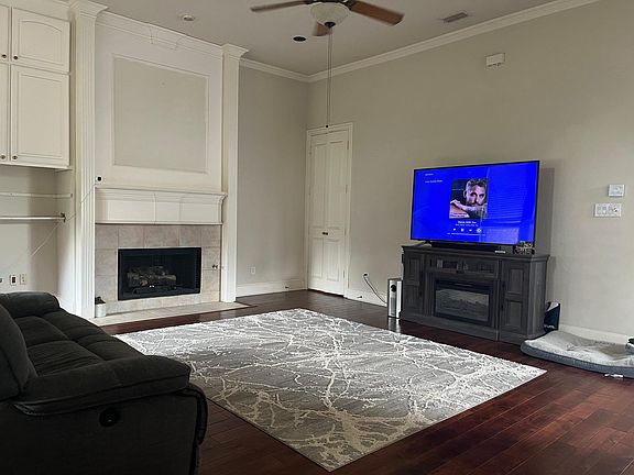 5th image of 2117 Ironside Dr