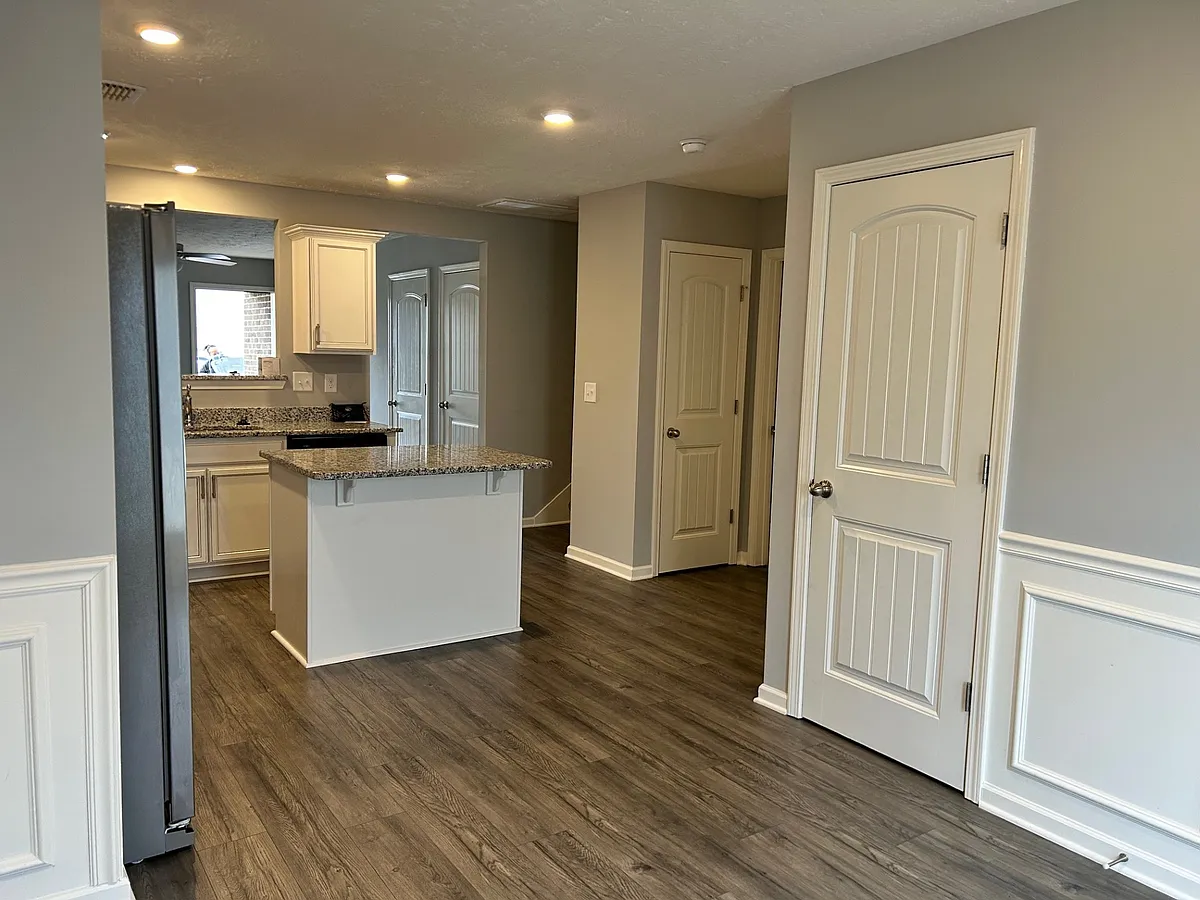 Building Photo - 1004 Sully Dr #1004