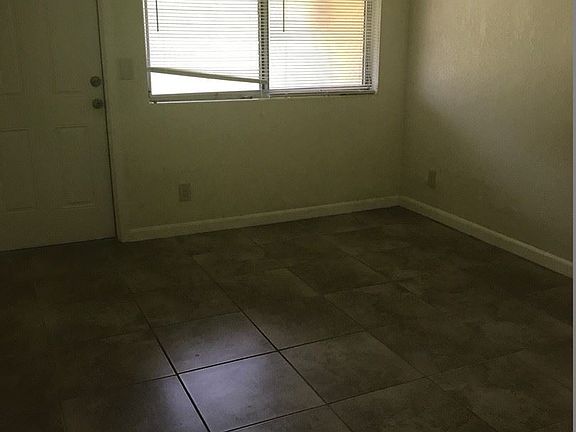 5th image of 255 Walton Blvd APT 2