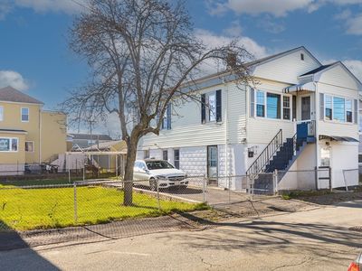 21 Beach Rd, Revere, MA, 02151