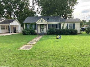 5200 Lynch Dr, North Little Rock, AR 72117