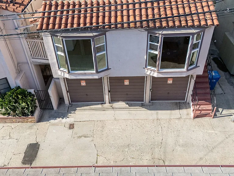 126-132 Bonito Ave — Photo 30