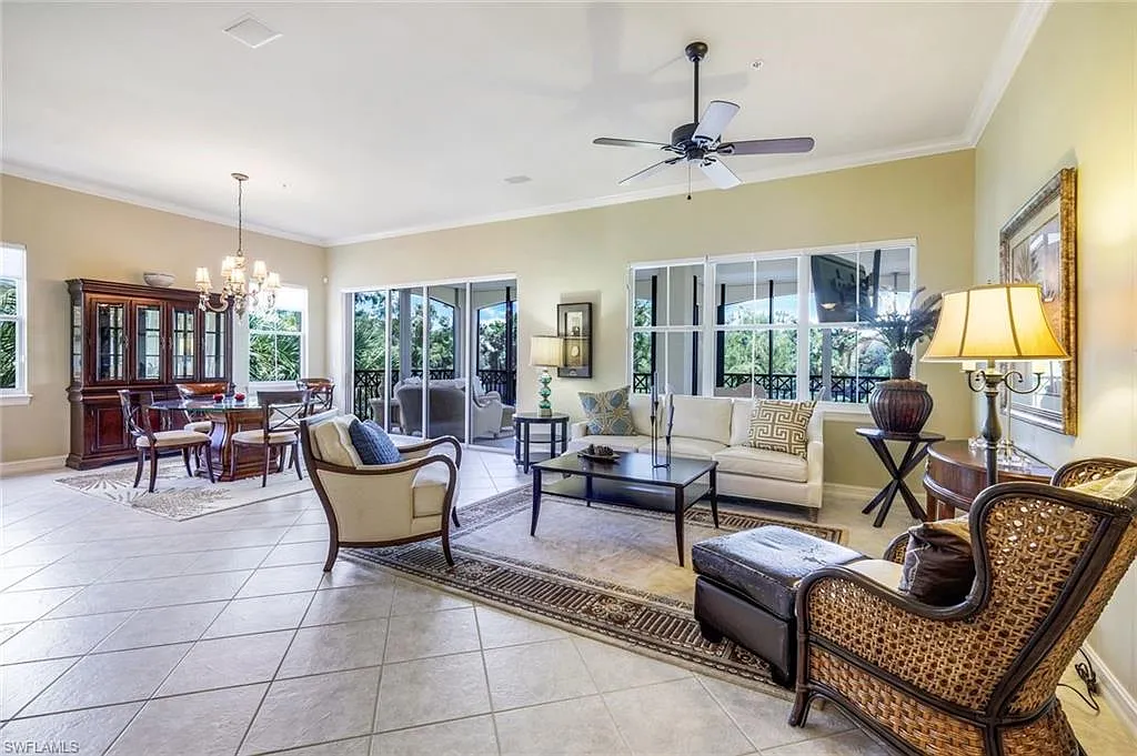 3 bed, 2.0 bath, 2502 sqft, $20,000 — Photo 2