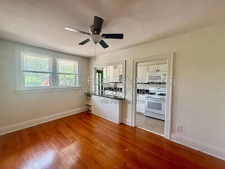 7369 Delmar Blvd #2W — Photo 2