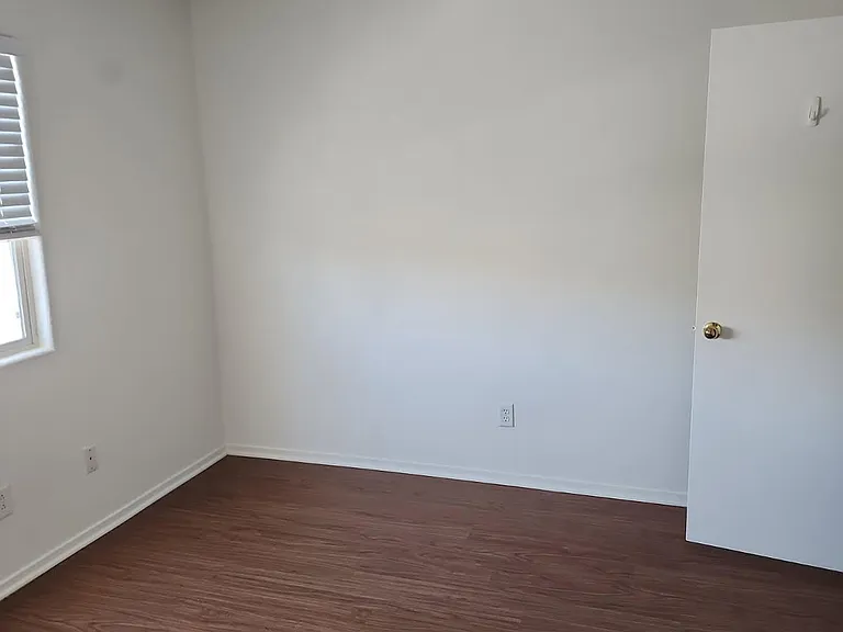 9914 Keephills St — Photo 36