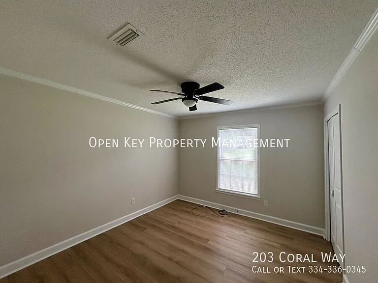 203 Coral Way — Photo 11