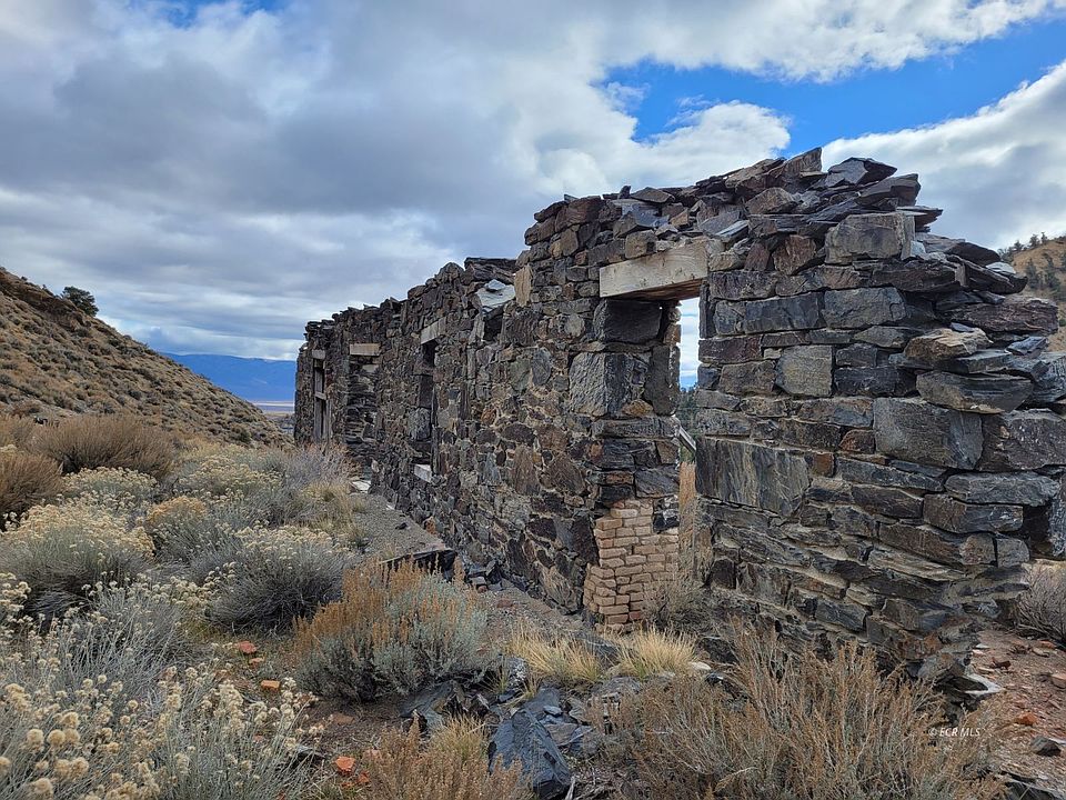 1st image of 701-703 Kingston Canyon Rd