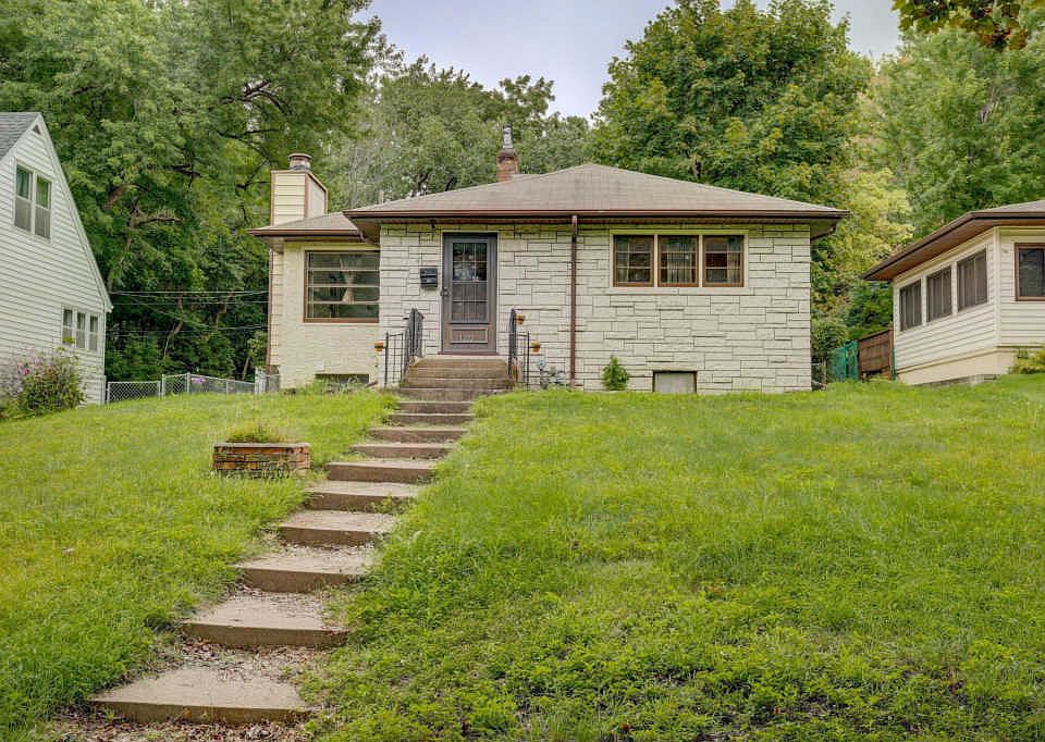 1st image of 1222 McLean Ave