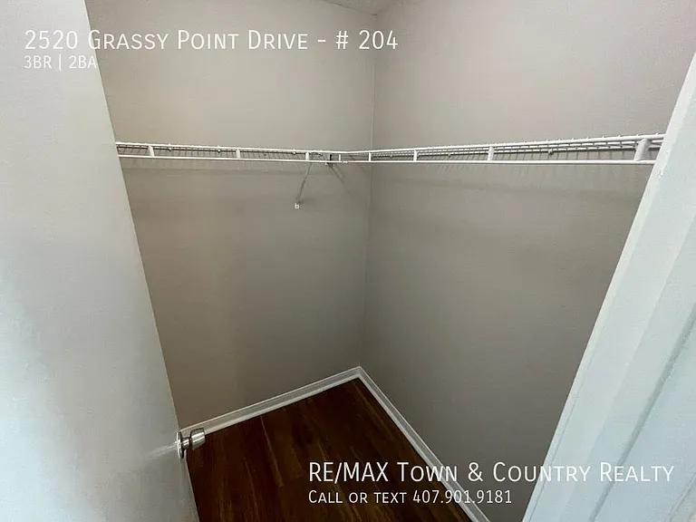 2520 Grassy Point Dr #204 — Photo 26